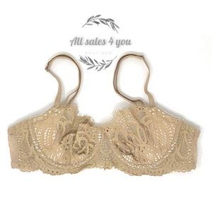 Victoria’s Secret Dream Angels Unlined Bra